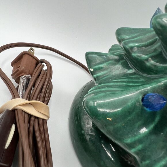 Vintage Green Ceramic Christmas Tree Lighted 10" One Piece Base Kitsch 70s - Picture 5 of 12